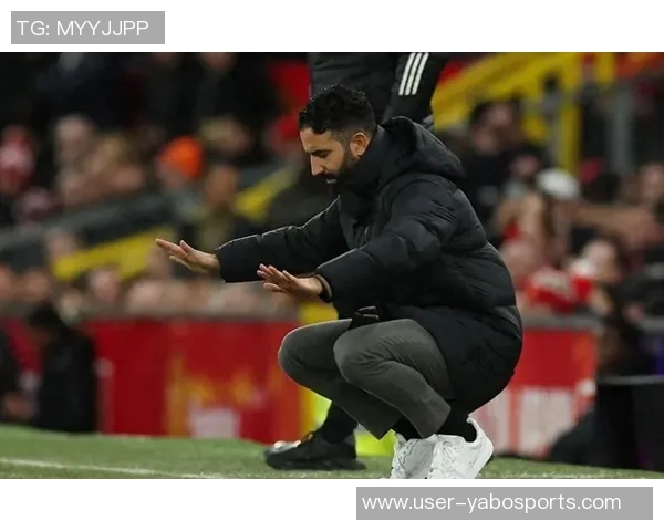 曼城米兰关注20岁葡超中场阿莫林600万欧元转会权属谈判进行中