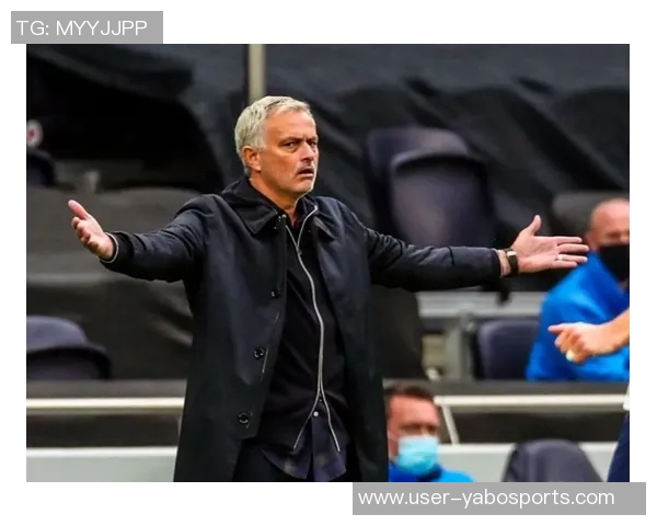 爱德华兹被罚点球后情绪激动返回更衣室怒喊去TMD罚球引发热议 爱德华兹被罚点球后情绪激动返回更衣室怒喊去TMD罚球引发热议